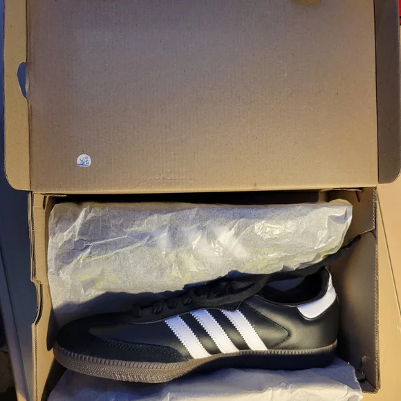 Adidas Samba Black with White Stripes - Picture 5 of 6